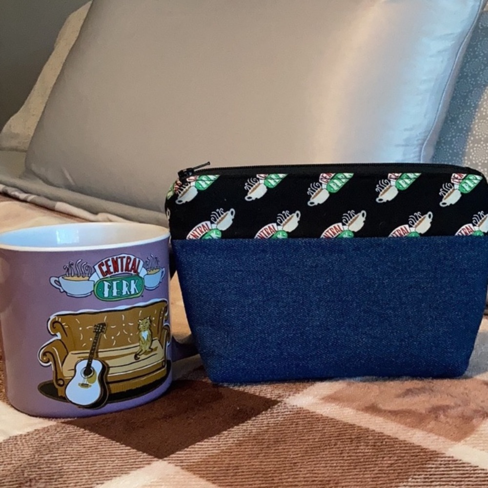 ✨JUST LISTED✨ FRIENDS Central Perk Makeup Bag - Handmade, New